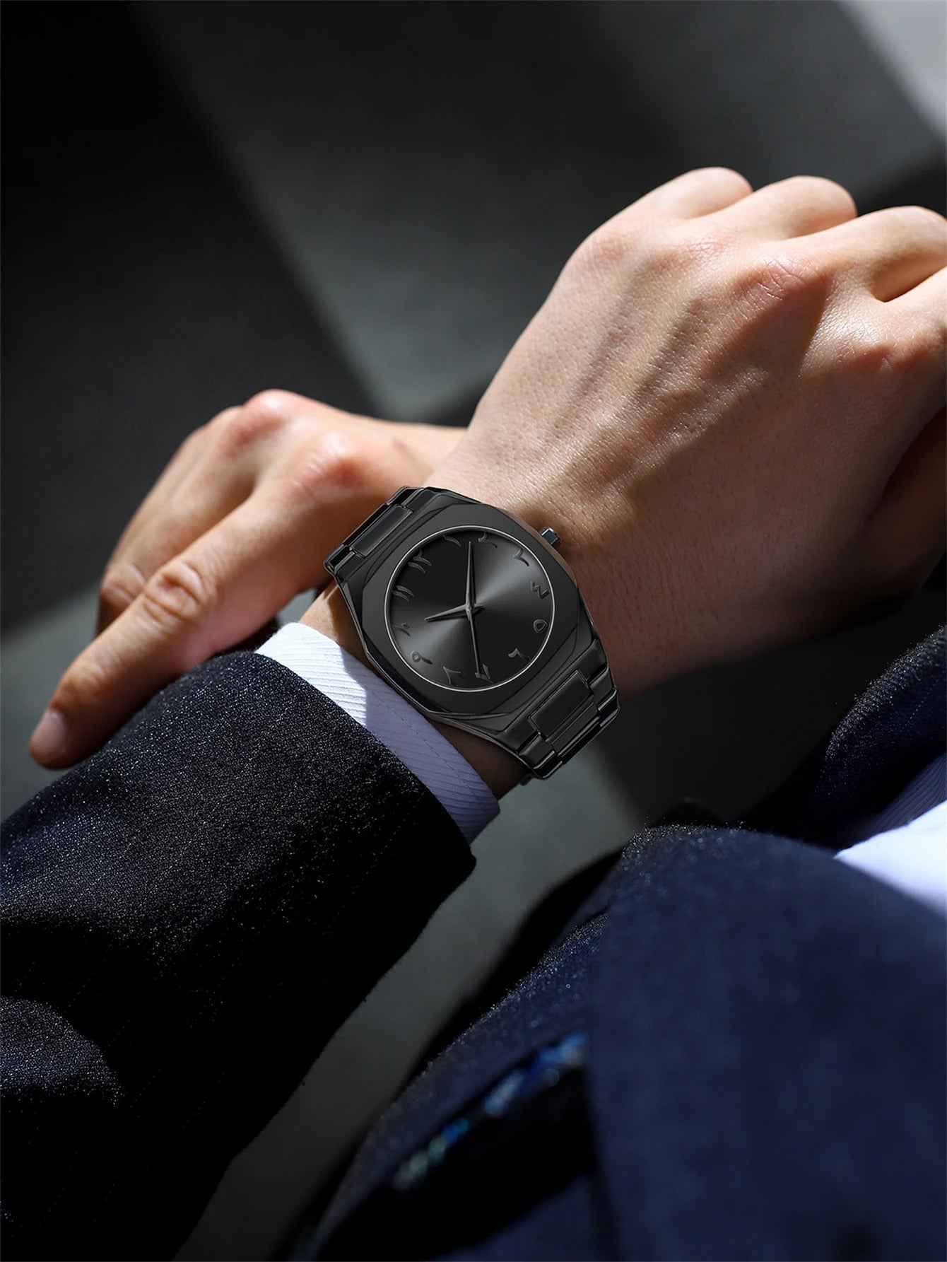 🖤 Montre Édition Islam Limitée en Chiffres Arabes – Élégance Noire & Minimalisme de Caractère
